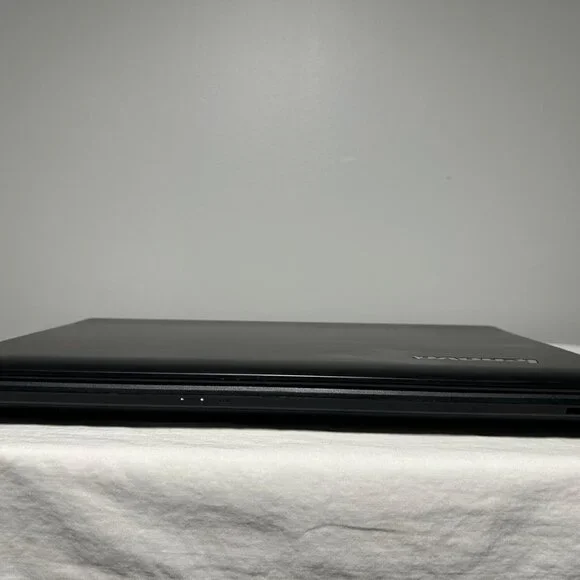 Lenovo G580 Laptop - Intel Core i3 | 500GB HDD | 4GB RAM | Windows 11 Pro - Picture 5 of 9